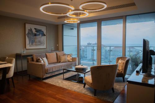 Sofias Sea View at Cinnamon Life City of Dreams — 4-Star Luxury Hotel in Colombo, Sri Lanka