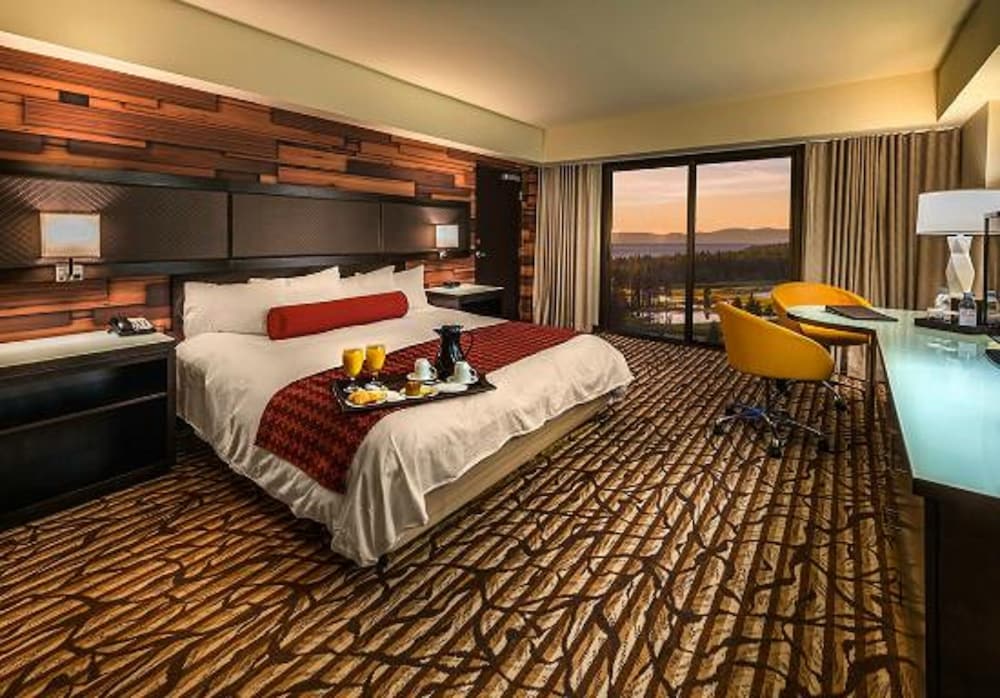 Bally's Lake Tahoe - photo 11