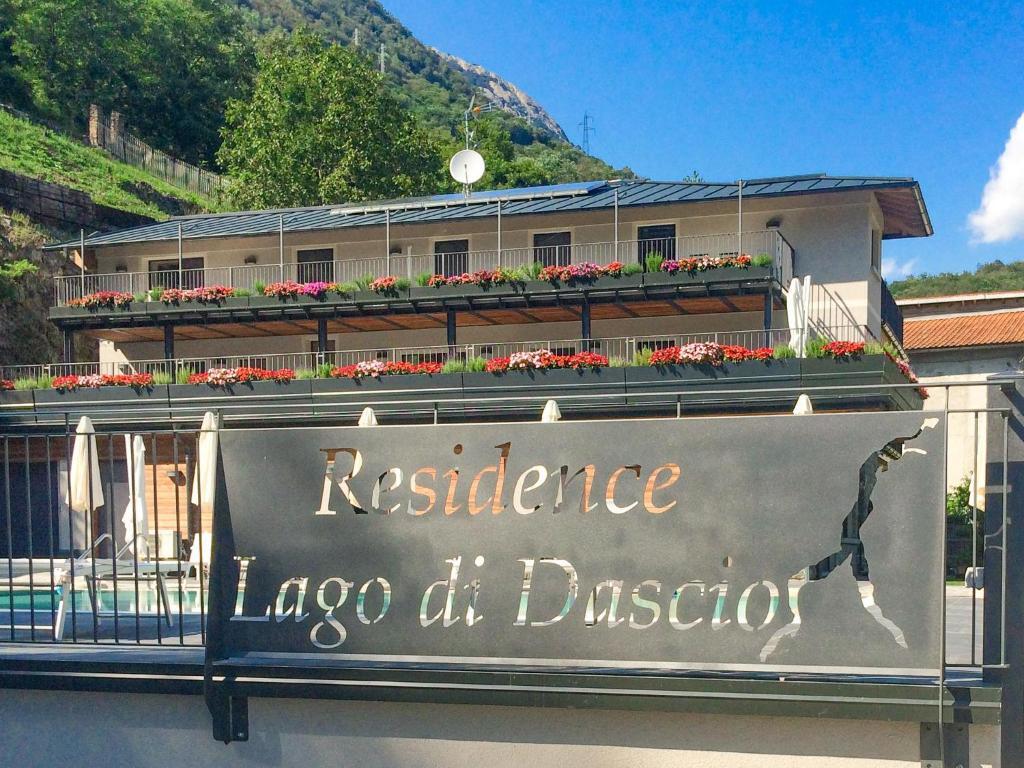 Dascio Salute Ferienwohnung mit Panorama Balkon am See — 4-Star Luxury Hotel in Sorico, Italy