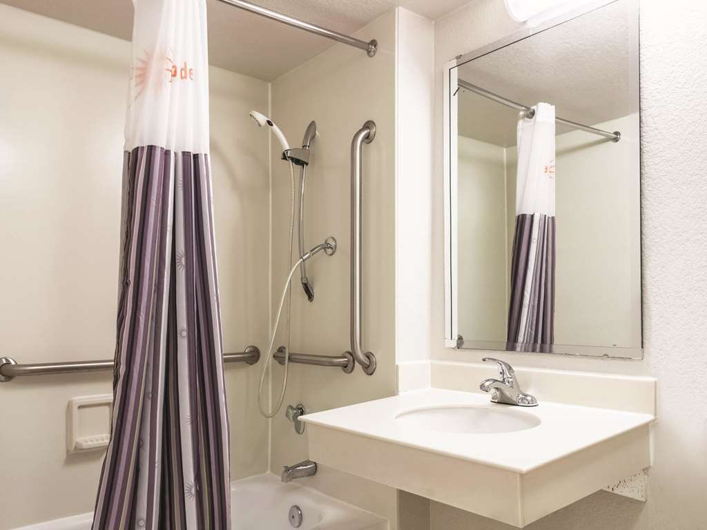 La Quinta Inn by Wyndham New Orleans West Bank Gretna - photo 18