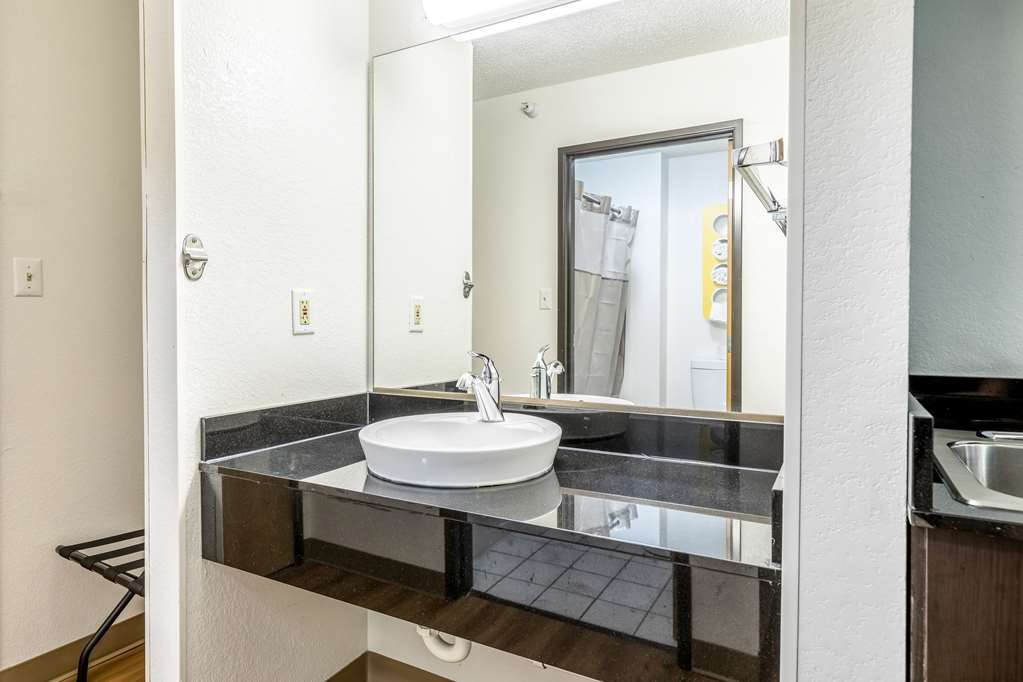 Motel 6 Indianapolis IN Southport - photo 22