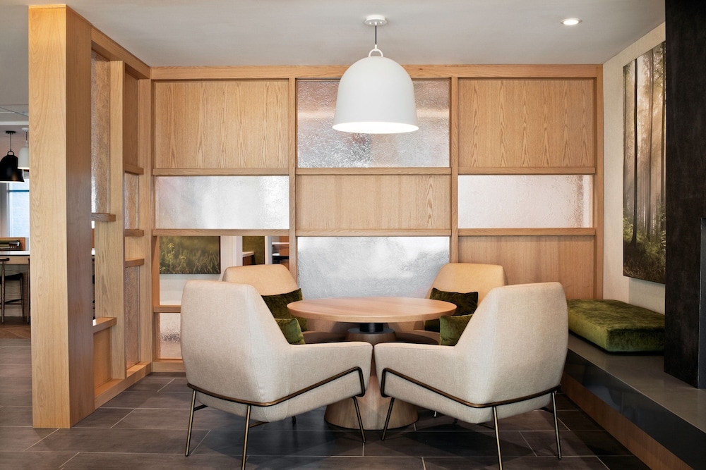Fairfield by Marriott Inn & Suites Chino - photo 4