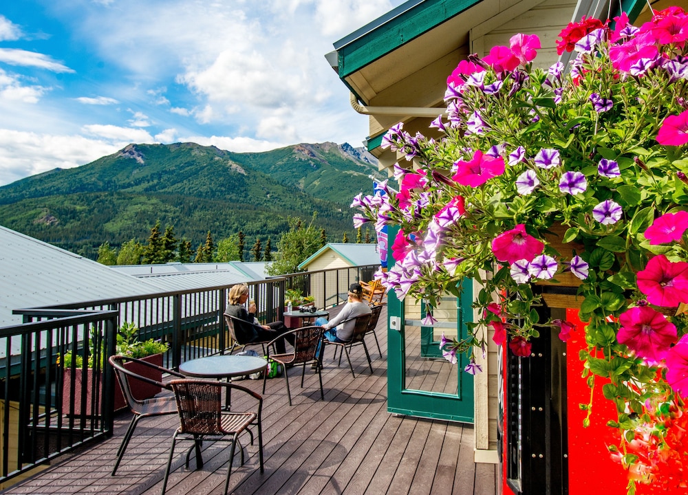 Denali Bluffs Hotel - photo 19