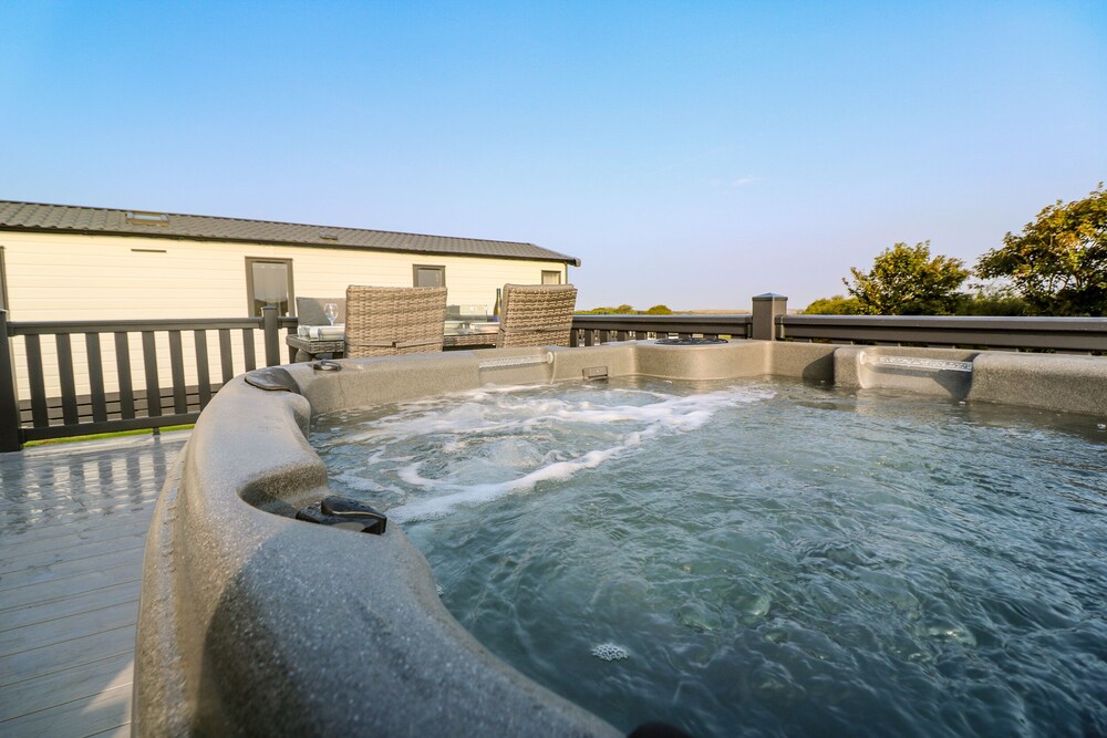 Chantry Lodge — 4-Star Luxury Hotel in Newquay, United Kingdom
