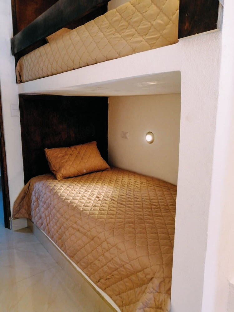 Kilómetro 158 Hawai Monterrico in Taxisco, Guatemala