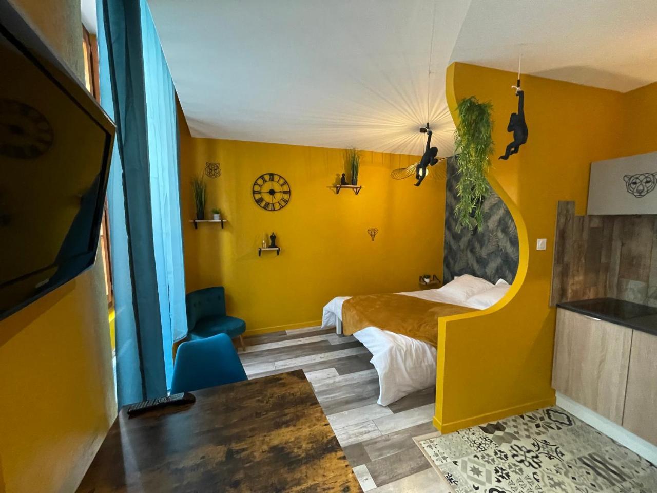 Jungle Room — hotel in Romans-Sur-Isere