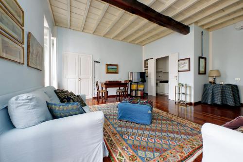 Appartamento Spagna Spanish Steps by Flatinrome — 4-Star Luxury Hotel in Rome, Italy