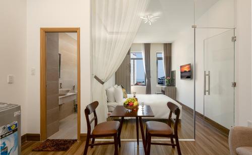 Van apartment — 4-Star Luxury Hotel in Da Nang, Vietnam