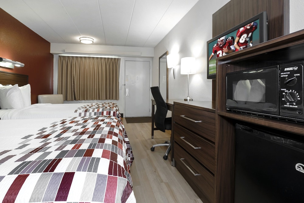 Red Roof Inn Aberdeen - photo 10