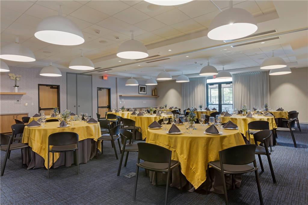 Cambria Hotel Austin Airport - photo 40