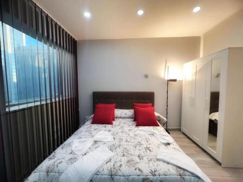 Il Direzionale 80143 - last minute hotel in Naples