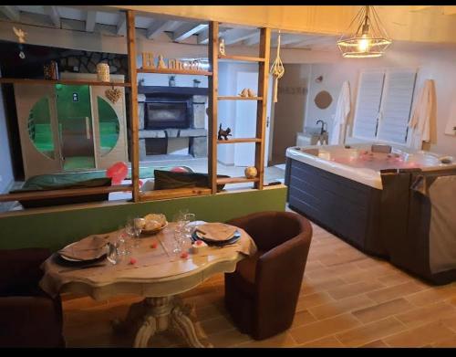 Le Petit Paradis de Marcelise - last minute hotel in Unknown City
