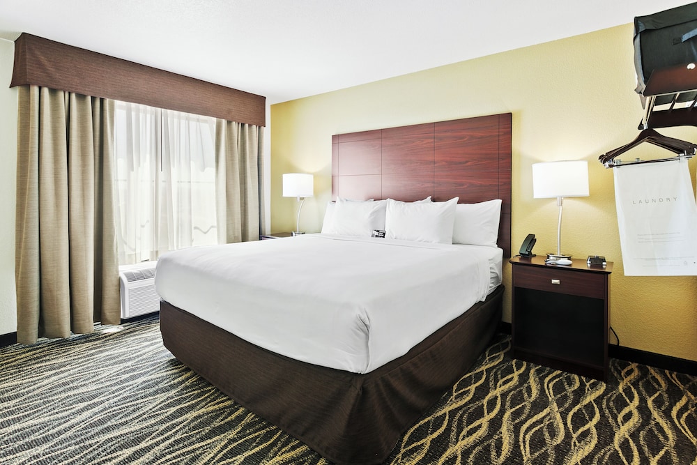 Cobblestone Hotel & Suites Wickenburg - photo 13