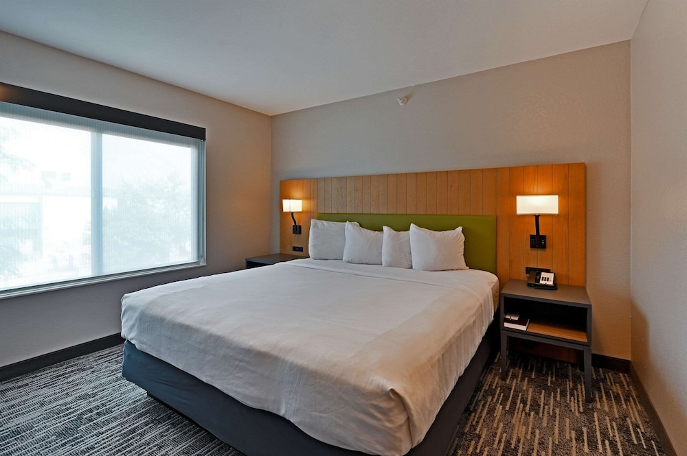 Country Inn & Suites by Radisson Bloomington Normal Airport IL - photo 9