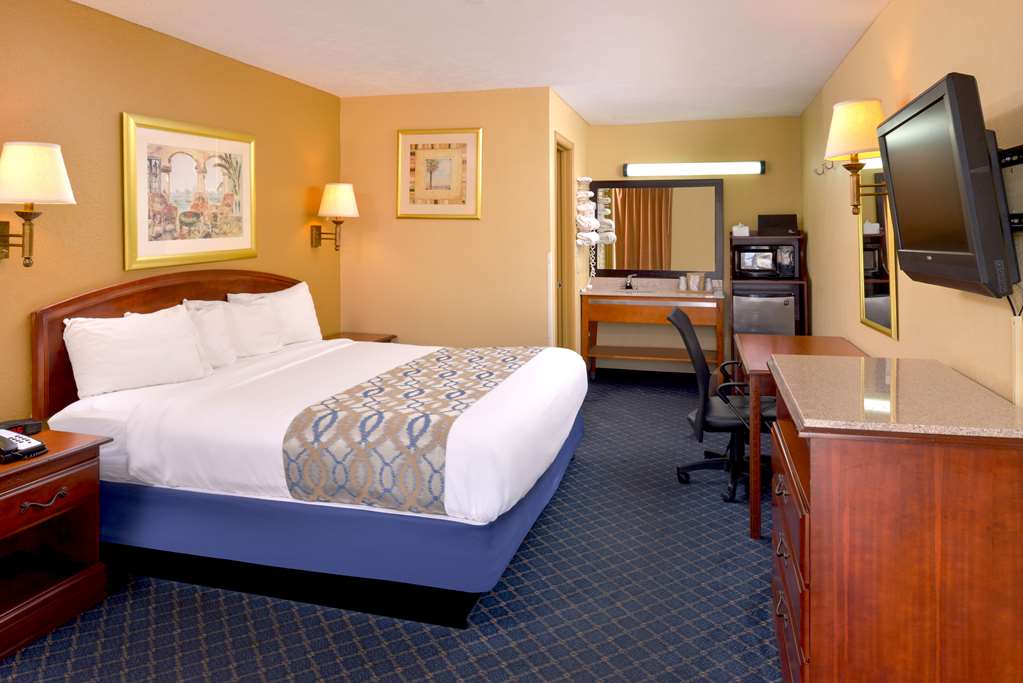 Americas Best Value Inn Monroeville - photo 9