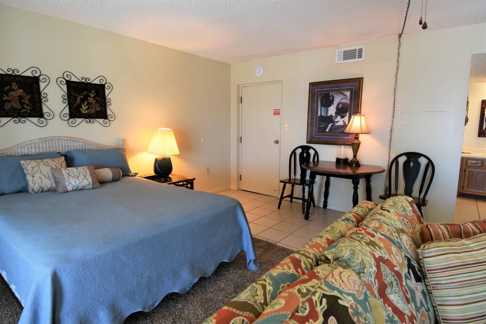 Gulf Tower by Bender Vacation Rentals - photo 18