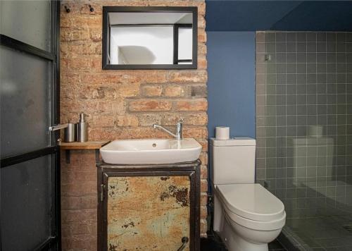 Tbilisi Heart Funky 1BR Apt By Wehost