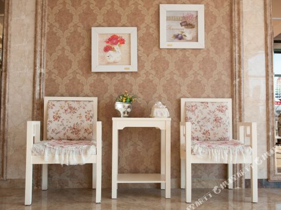 Menhjia Express Hotel in Suizhong, People's Republic of China