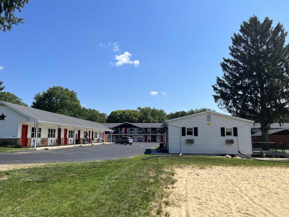 All Star Inn & Suites - photo 407