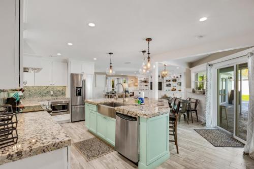 Catalina Comfort by SkyRun Anna Maria in Bradenton, United States