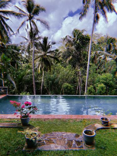 Sri Mathie Historic Estate — 4-Star Luxury Hotel in Unawatuna, Sri Lanka