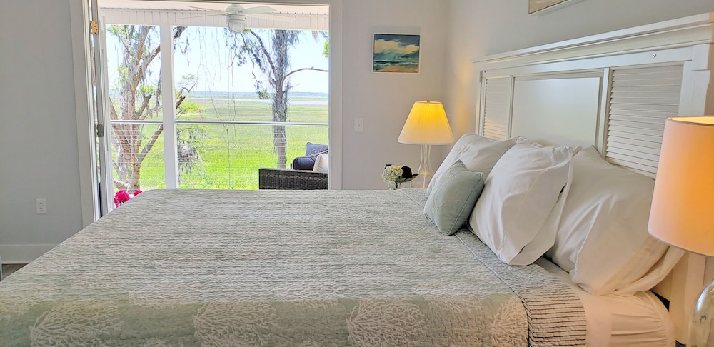 Darien Waterfront Inn - photo 10