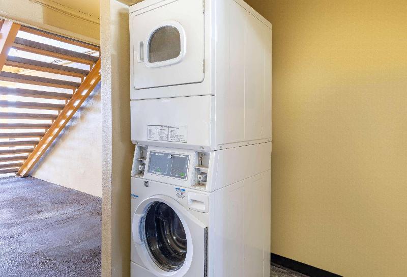 Travelodge by Wyndham El Paso Airport in El Paso, United States