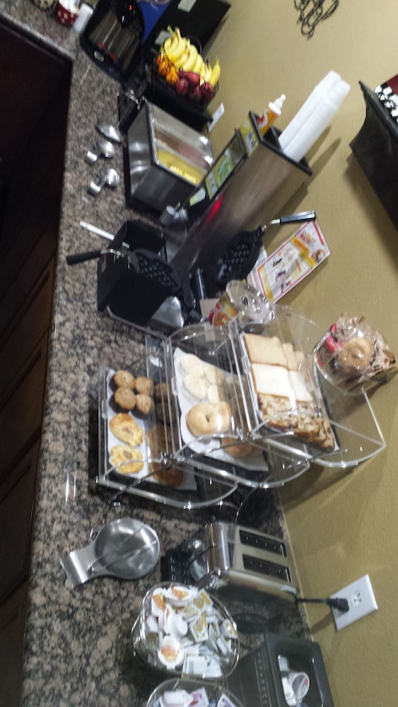Black Gold Inn - photo 42