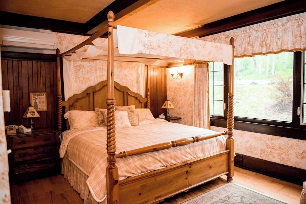 Springside Inn - photo 12