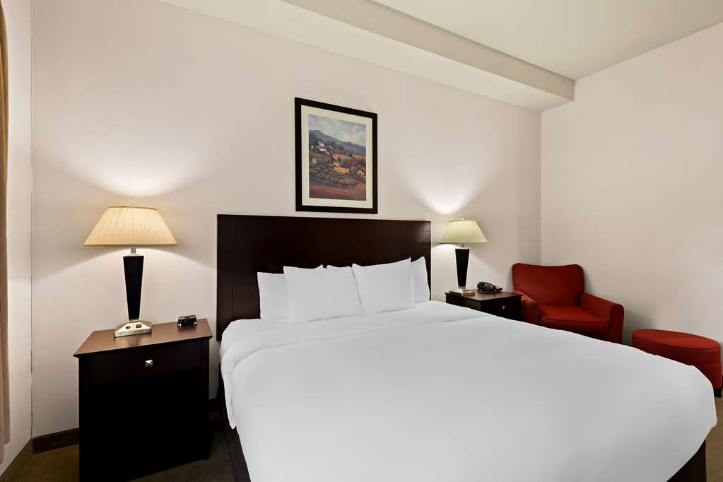 Comfort Inn & Suites Creswell - photo 18