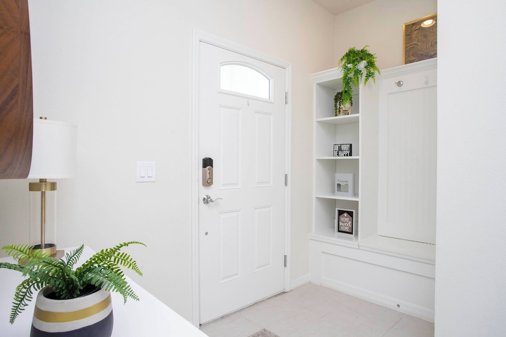 Gorgeous Themed Townhome at Windsor at Westside WW8915 - photo 16