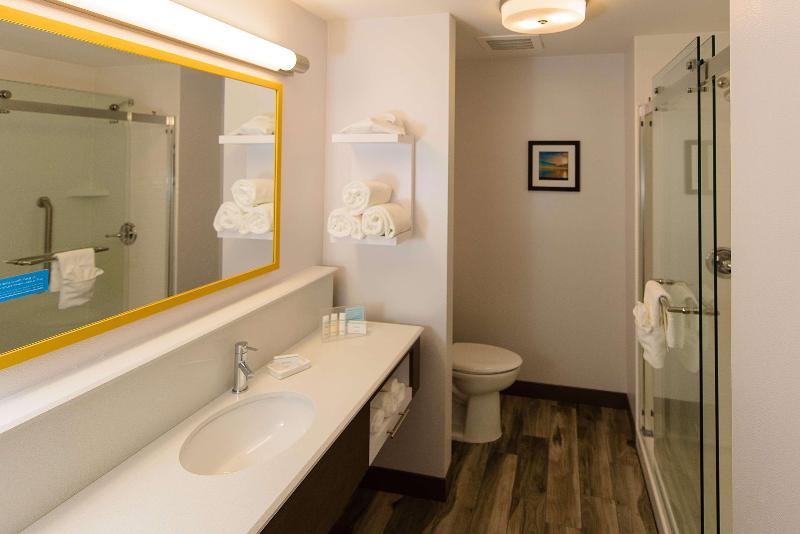 Hampton Inn Superior Duluth - photo 18