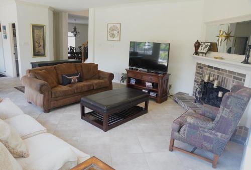 Luxury Nook — Austin — photo 4