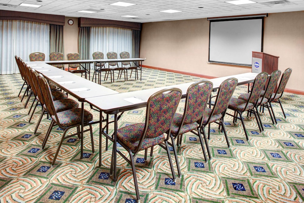 Hampton Inn Coldwater - photo 25