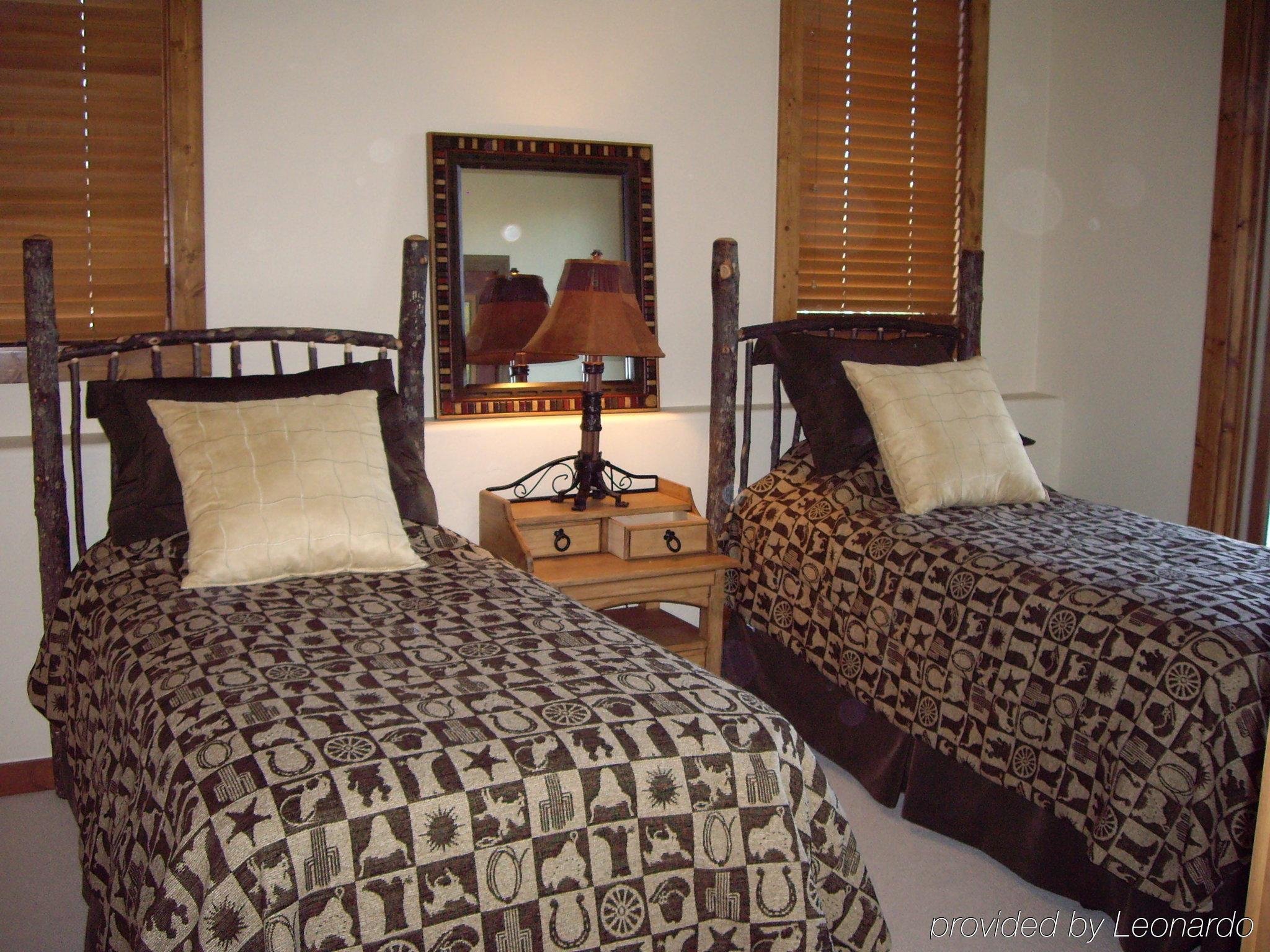 Bear Crossing Townhomes - featured photo