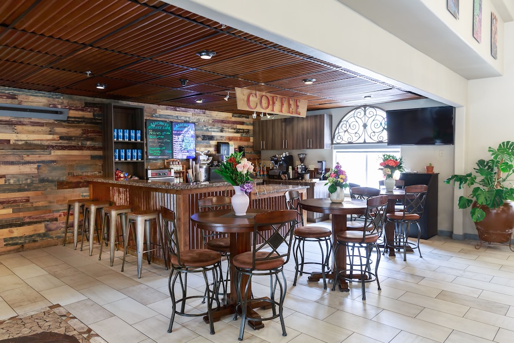Aarchway Inn - photo 46