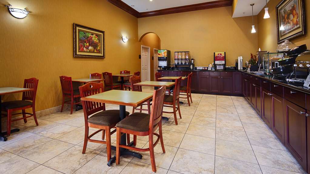 Best Western Plus New Caney Inn & Suites - photo 42