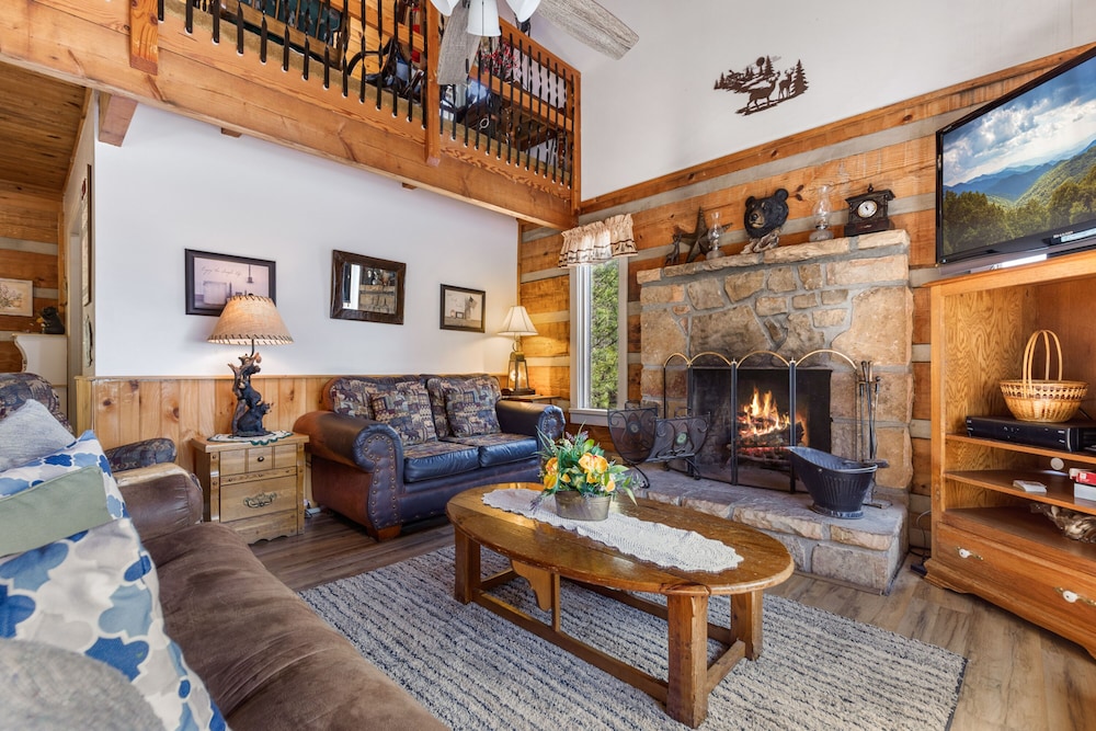 Mountain Vintage — 5-Star Luxury Hotel in Sevierville, United States