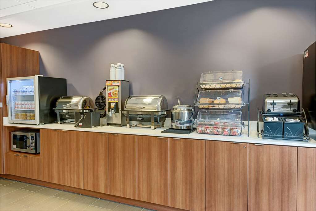 Microtel Inn & Suites By Wyndham Philadelphia Airport Ridley - photo 15