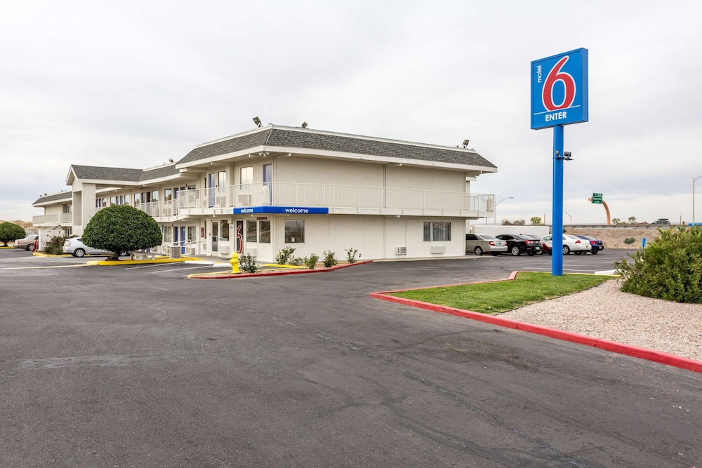 Motel6 Albuquerque NM South Airport - featured photo