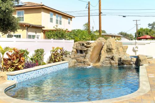 F 33 Walts Place — 4-Star Luxury Hotel in Anaheim, United States