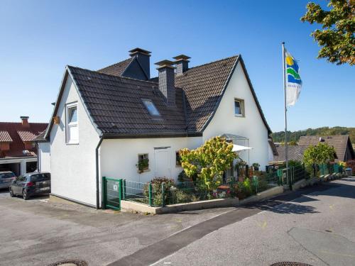 Casa Felicitas Fewo und Studio — 4-Star Luxury Hotel in Mohnesee, Germany