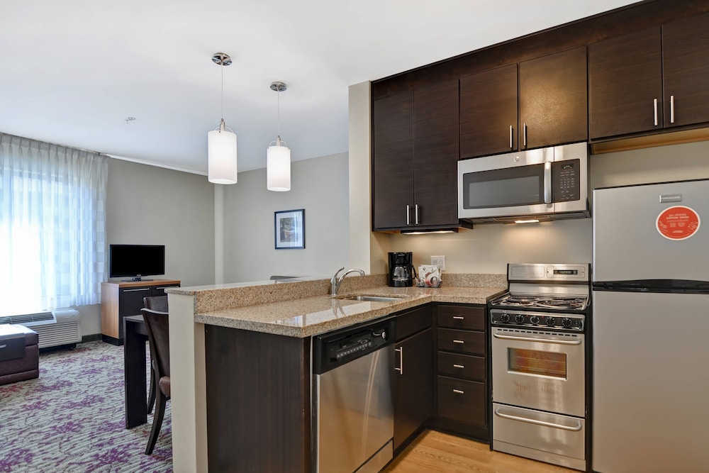 TownePlace Suites Jackson Ridgeland Township at Colony Park - photo 4