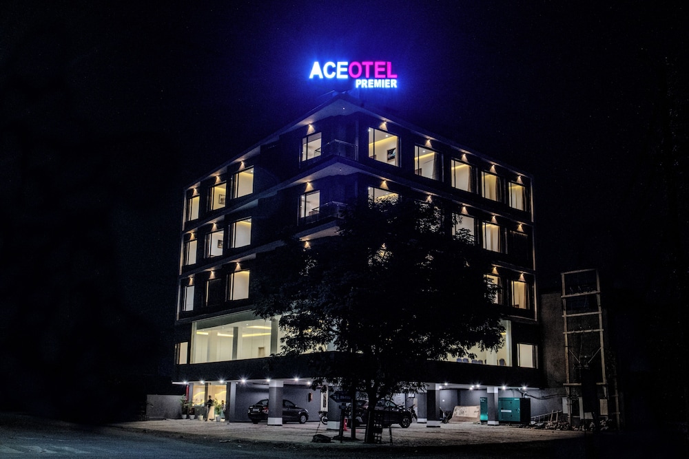 Aceotel Premier Vijay Nagar - last minute hotel in Indore