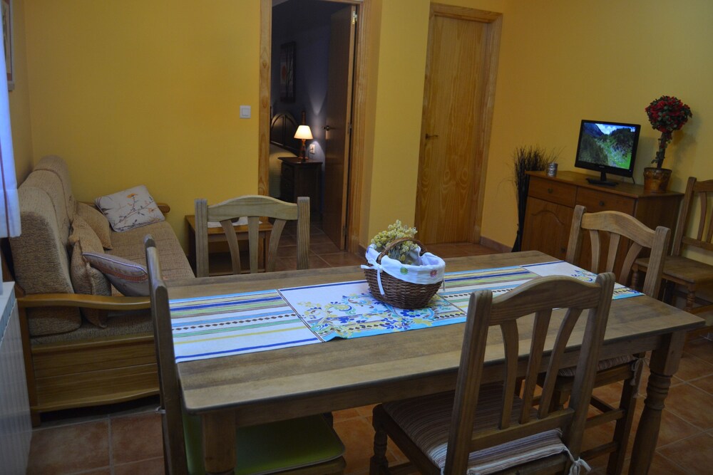 Apartamentos El Prado Familias 5682885 — Valbona