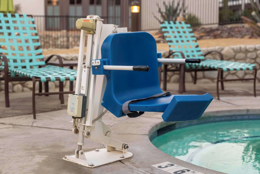 Embassy Suites by Hilton Palm Desert - photo 16