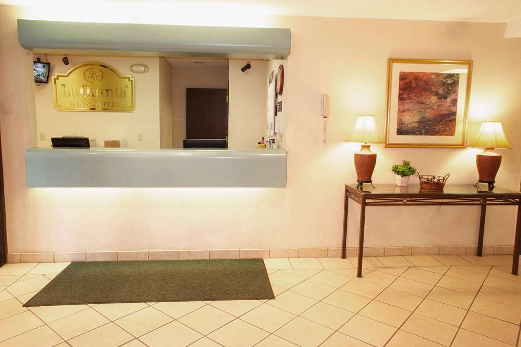 Days Inn by Wyndham Pleasant Prairie Kenosha - photo 9