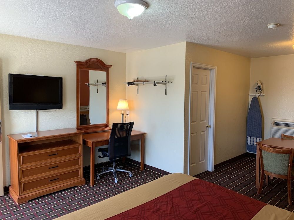 Budget Inn Madill - photo 3