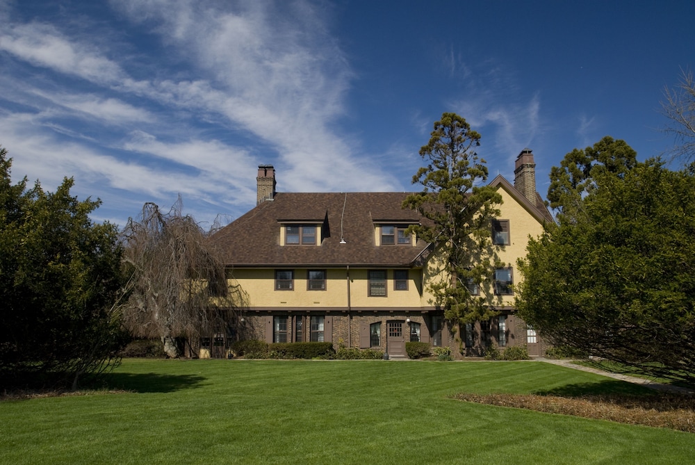 Rutgers University Inn and Conference Center - photo 32