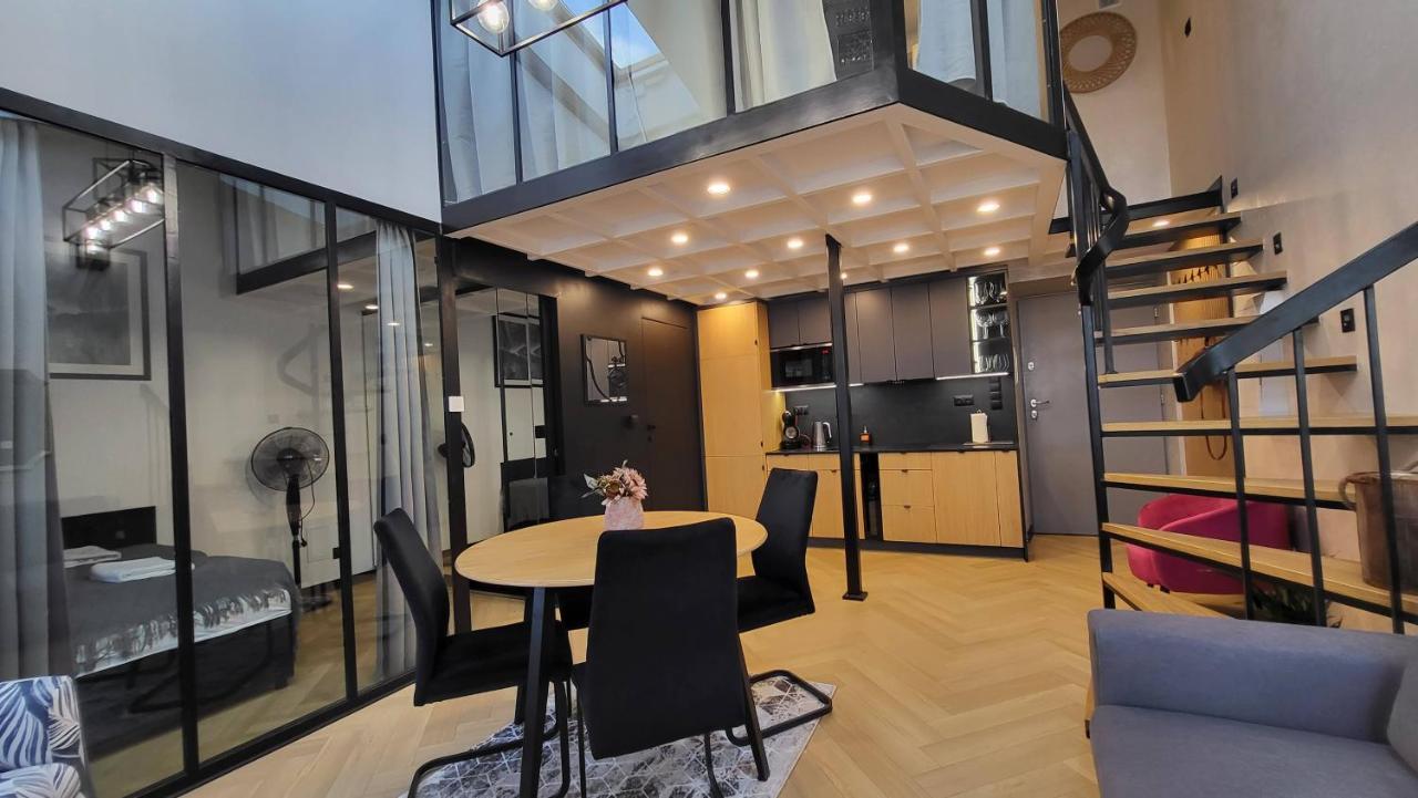 Old Town Apartment Starowiślna — 4-Star Luxury Hotel in Krakow, Poland